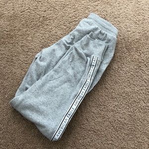 AE side tape jogger
